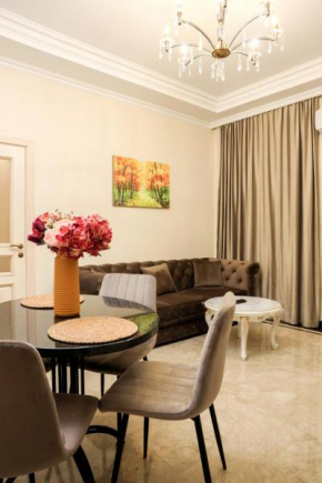4Elements Apartments, One BR Apartments, Republic Square, Netflix, Private Parking, Self Check In